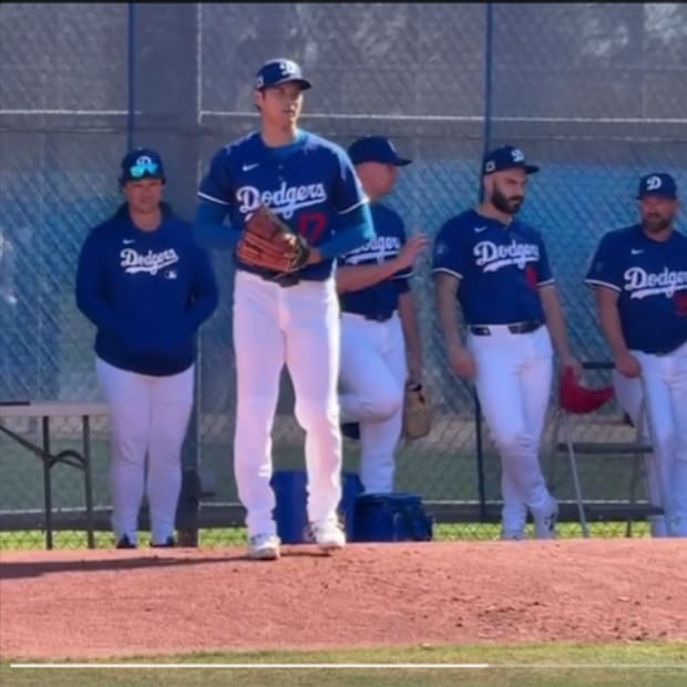 冰球突破游戏玩法解析：是否容易上手且操作简单？